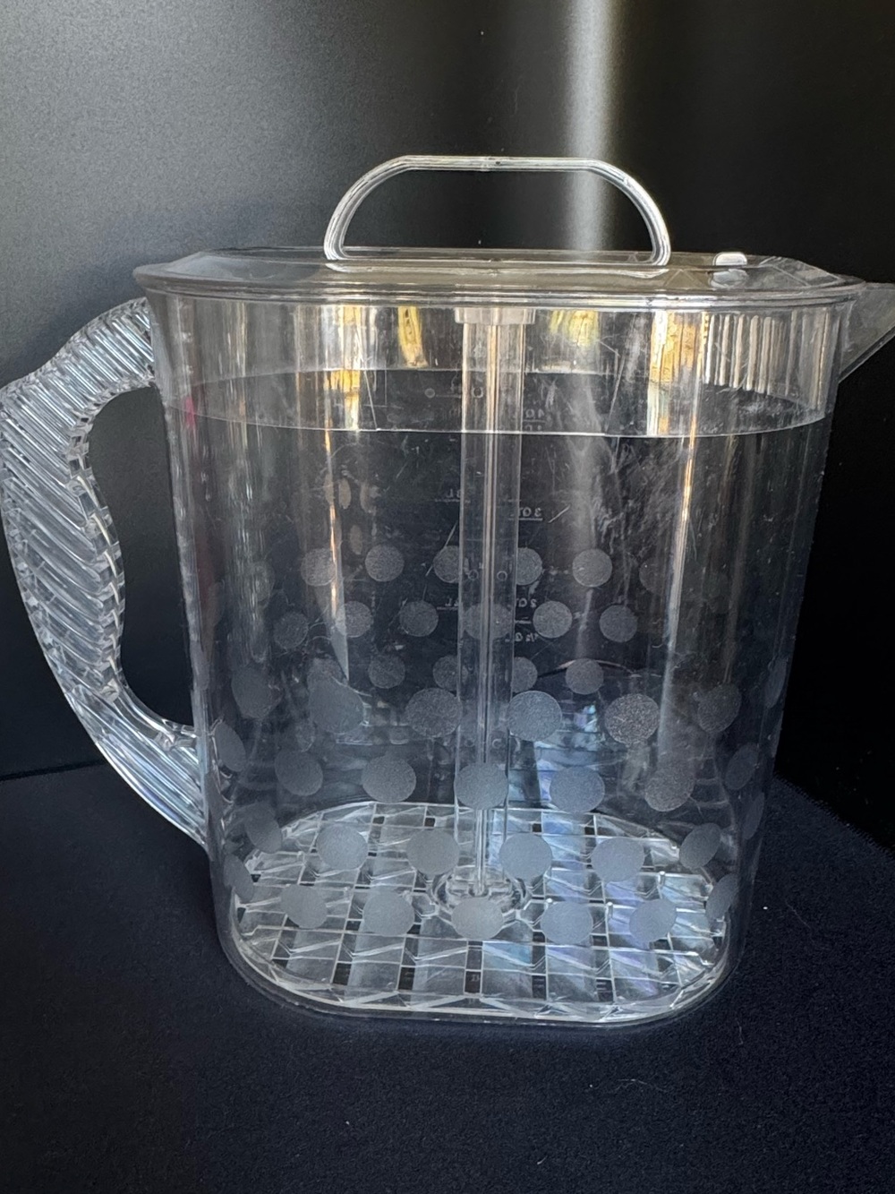 Pampered Chef Quick Stir Clear Plastic Beverage Pitcher with Lid and Handle